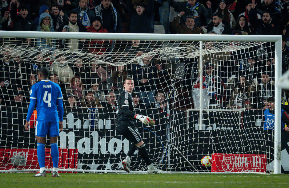 卢宁皇马生涯再遇转折：国王杯失误恐令其赛季提前结束