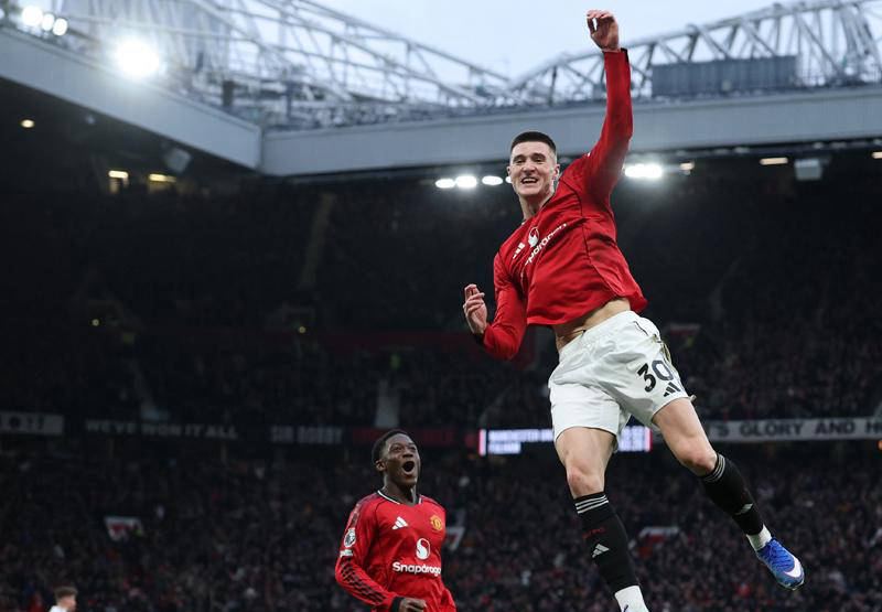 官宣！曼联四月全场深夜作战，直到迎战利物浦之夜